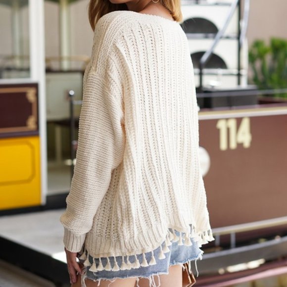 Bohemian Chenille Tassel Fringe Scalloped Sweater - Picture 3 of 4